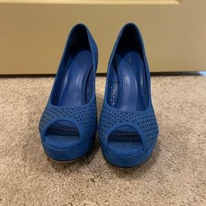 APT. 9 Blue Cut-Out Heels